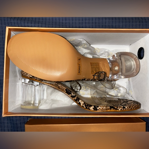 SIMMI London low heel, never worn, brand new - Picture 2 of 4